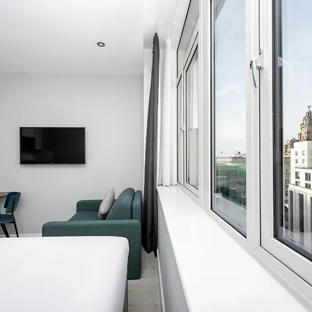 Staycity Aparthotels Liverpool Waterfront-3